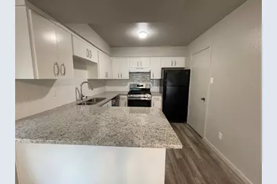 8808 Mountain Ridge Drive #B, Austin, TX 78759 - Photo 5