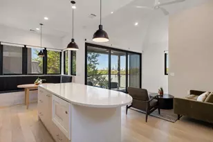 4707 Reyes St, Austin, TX 78721 - Photo 3
