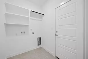 8006 Shining Flor Run, Lago Vista, TX 78645 - Photo 19