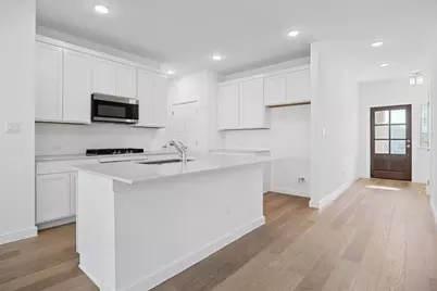 8006 Shining Flor Run, Lago Vista, TX 78645 - Photo 9