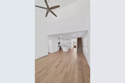 8006 Shining Flor Run, Lago Vista, TX 78645 - Photo 7