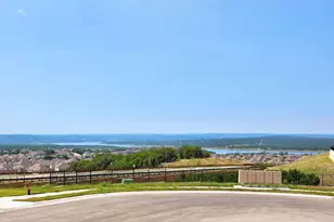 8006 Shining Flor Run, Lago Vista, TX 78645 - Photo 31