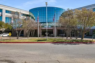 6808 Luckenbach Ln, Austin, TX 78729 - Photo 39