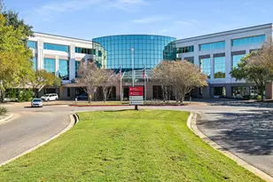 6808 Luckenbach Ln, Austin, TX 78729 - Photo 37