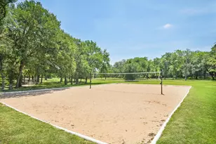 6808 Luckenbach Ln, Austin, TX 78729 - Photo 31