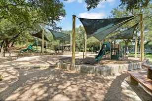 6808 Luckenbach Ln, Austin, TX 78729 - Photo 29