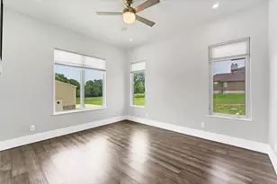 145 Pavilion Dr, Cedar Creek, TX 78612 - Photo 21