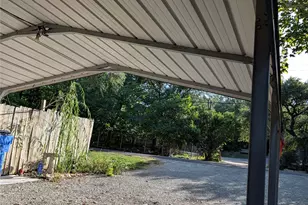 10801 W Lakeview Dr, Jonestown, TX 78645 - Photo 29