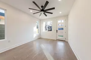 2508 E 4th St, Austin, TX 78702 - Photo 11