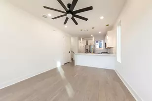 2508 E 4th St, Austin, TX 78702 - Photo 9