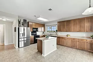 1660 Bayland St, Round Rock, TX 78664 - Photo 9