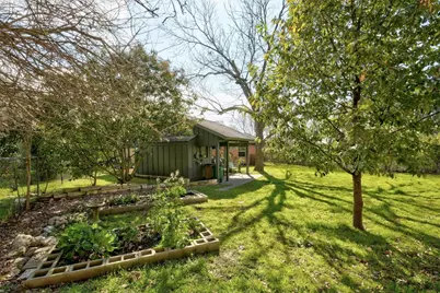 4620 Englewood Drive, Austin, TX 78745 - Photo 27