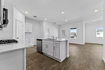 211 Las Lomas Drive, San Marcos, TX 78666 - Photo 11