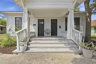 919 W Prairie Lea St, Lockhart, TX 78644 - Photo 5