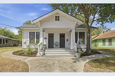 919 W Prairie Lea Street, Lockhart, TX 78644 - Photo 1