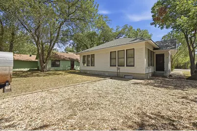 919 W Prairie Lea Street, Lockhart, TX 78644 - Photo 33