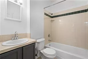 1202 E 13th St, Austin, TX 78702 - Photo 13