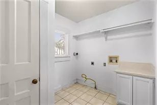 1202 E 13th St, Austin, TX 78702 - Photo 9