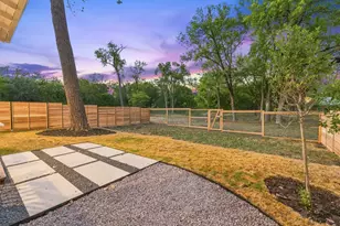 210 W Mockingbird Ln, Austin, TX 78745 - Photo 3