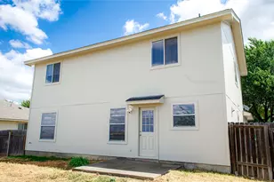 2805 Tyler Ln, Taylor, TX 76574 - Photo 23
