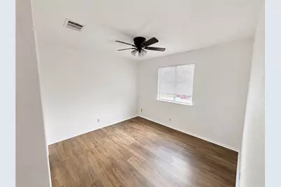 2805 Tyler Lane, Taylor, TX 76574 - Photo 17