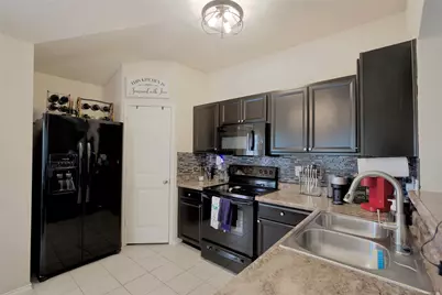 1041 Dumfries Drive, Seguin, TX 78155 - Photo 11