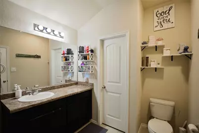1041 Dumfries Drive, Seguin, TX 78155 - Photo 15