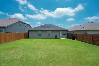 1041 Dumfries Drive, Seguin, TX 78155 - Photo 25