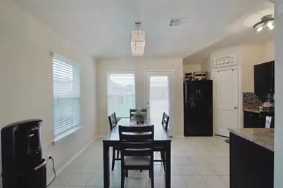 1041 Dumfries Drive, Seguin, TX 78155 - Photo 9