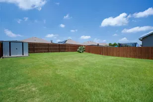 1041 DUMFRIES Dr, Seguin, TX 78155 - Photo 27