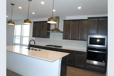 136 Raleigh Drive, Georgetown, TX 78633 - Photo 7
