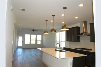 136 Raleigh Drive, Georgetown, TX 78633 - Photo 5