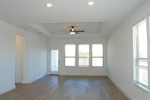 136 Raleigh Dr, Georgetown, TX 78633 - Photo 11