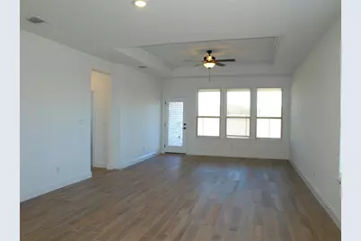 136 Raleigh Drive, Georgetown, TX 78633 - Photo 9