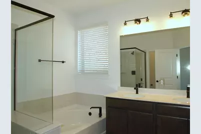 136 Raleigh Drive, Georgetown, TX 78633 - Photo 29