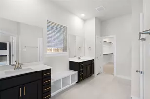 312 W Faulkner St, Liberty Hill, TX 78642 - Photo 13