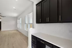 312 W Faulkner St, Liberty Hill, TX 78642 - Photo 21