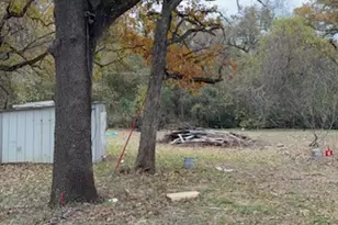 582 Oaklawn Dr, Rockdale, TX 76567 - Photo 9