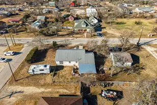 200 College Ave, Florence, TX 76527 - Photo 25