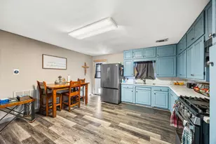 200 College Ave, Florence, TX 76527 - Photo 7