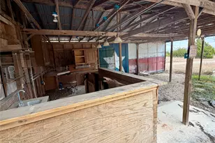 333 Spring Valley St, Hutto, TX 78634 - Photo 25