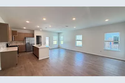 12421 Cockatto Crossing, Manor, TX 78653 - Photo 5