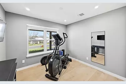 6703 Duquesne Drive, Austin, TX 78723 - Photo 33