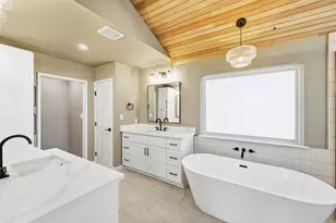 6703 Duquesne Dr, Austin, TX 78723 - Photo 19