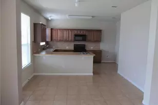 221 Gainer Dr, Hutto, TX 78634 - Photo 9