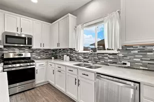 209 Arabian Colt Dr, Georgetown, TX 78626 - Photo 15