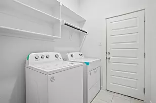 172 Gullivers Dr, Elgin, TX 78621 - Photo 21