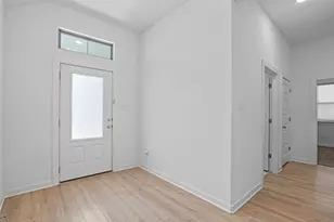 172 Gullivers Dr, Elgin, TX 78621 - Photo 11