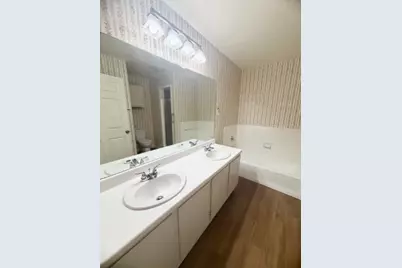 728 W San Antonio Street #730 A, Lockhart, TX 78644 - Photo 7