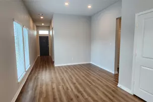 425 Mira Mesa Dr, Liberty Hill, TX 78642 - Photo 7